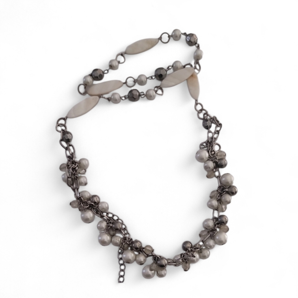Source Unknown Silver and Cream Pearl Necklace